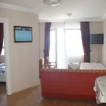 Pensión Ege & Ayvalı