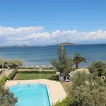 Ege & Penzion 3*