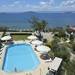 Ege & Pensión 3*