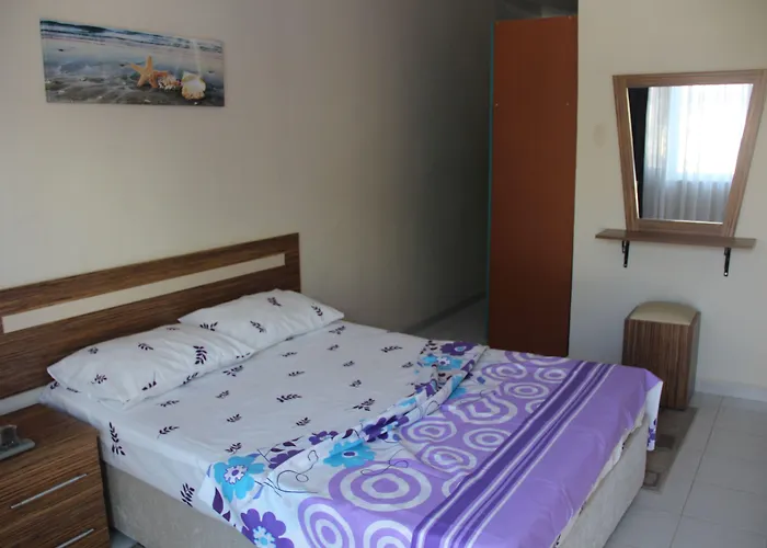 Ege & Pensionat Ayvalı